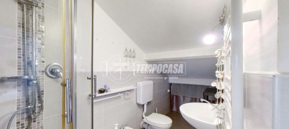 Apartamento de 4 dormitorios en Vado Ligure, Italy No. 312082 22