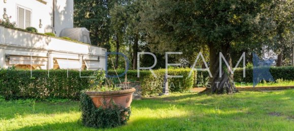 4 bedrooms Apartment in Florence, Italy No. 141258 7