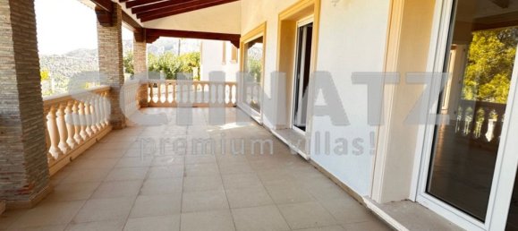 Villa de 5 dormitorios en Pedreguer, Spain No. 184793 5