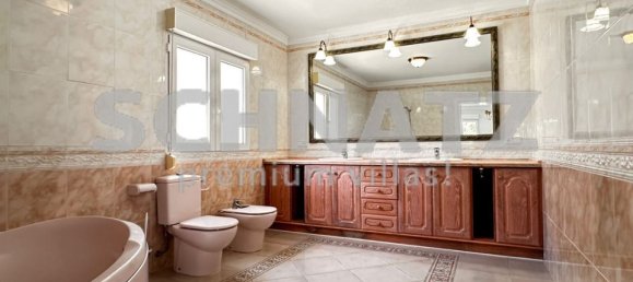 Villa de 5 dormitorios en Pedreguer, Spain No. 184793 11