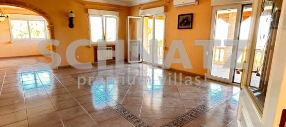 Villa de 5 dormitorios en Pedreguer, Spain No. 184793 6