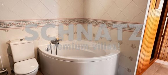 Villa de 5 dormitorios en Pedreguer, Spain No. 184793 12