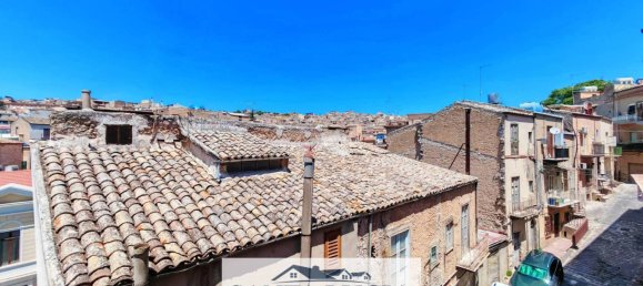 2 Schlafzimmer Schlösser in Canicattì, Italy, Nr. 269845 3