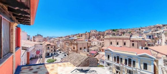 2 Schlafzimmer Schlösser in Canicattì, Italy, Nr. 269845 12