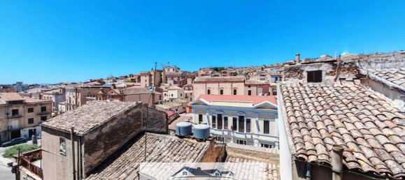 2 Schlafzimmer Schlösser in Canicattì, Italy, Nr. 269845 5