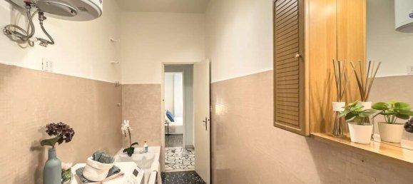 3 rooms Apartment in Modena, Italy No. 98689 36