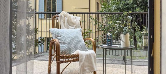 3 rooms Apartment in Modena, Italy No. 98689 5