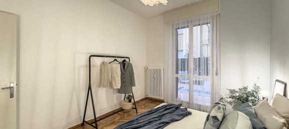3 rooms Apartment in Modena, Italy No. 98689 23