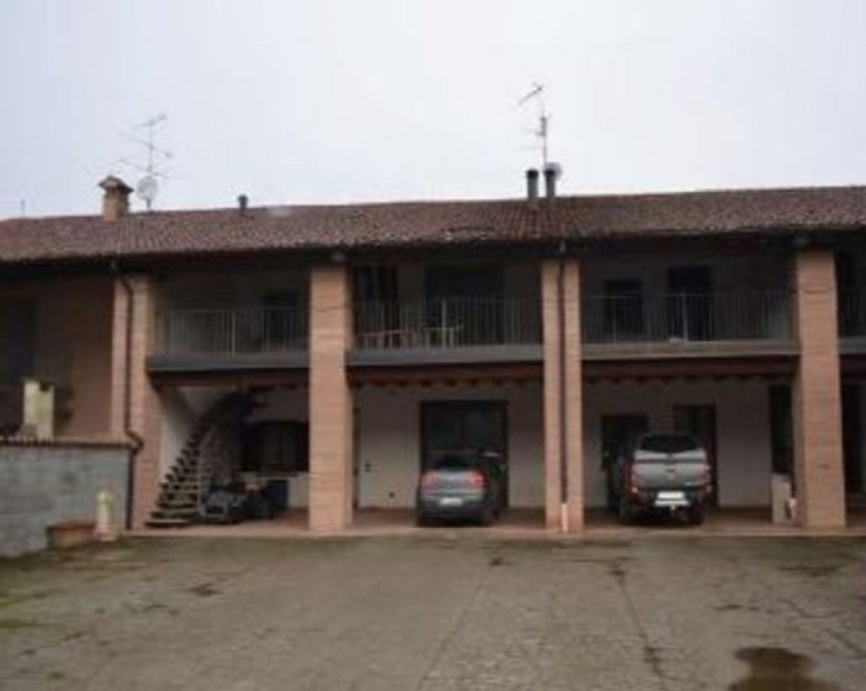 Офис 300м² в Сан Джервазио Брешано, Италия № 364587