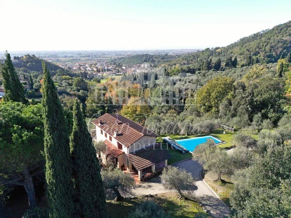 3 Schlafzimmer Villa in Massarosa, Italy, Nr. 304139