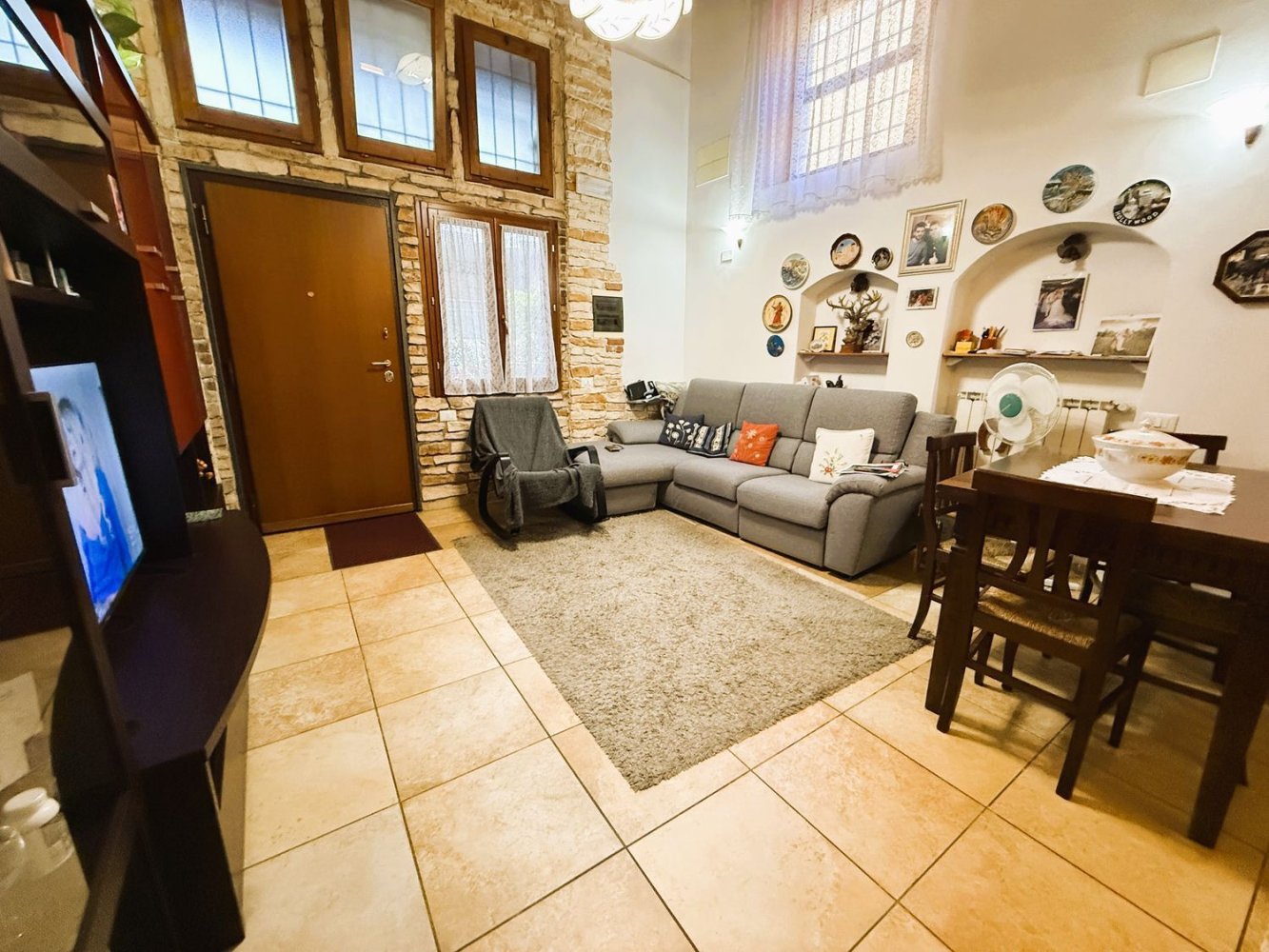 4-Zimmer Wohnung in Florence, Italy, Nr. 265769