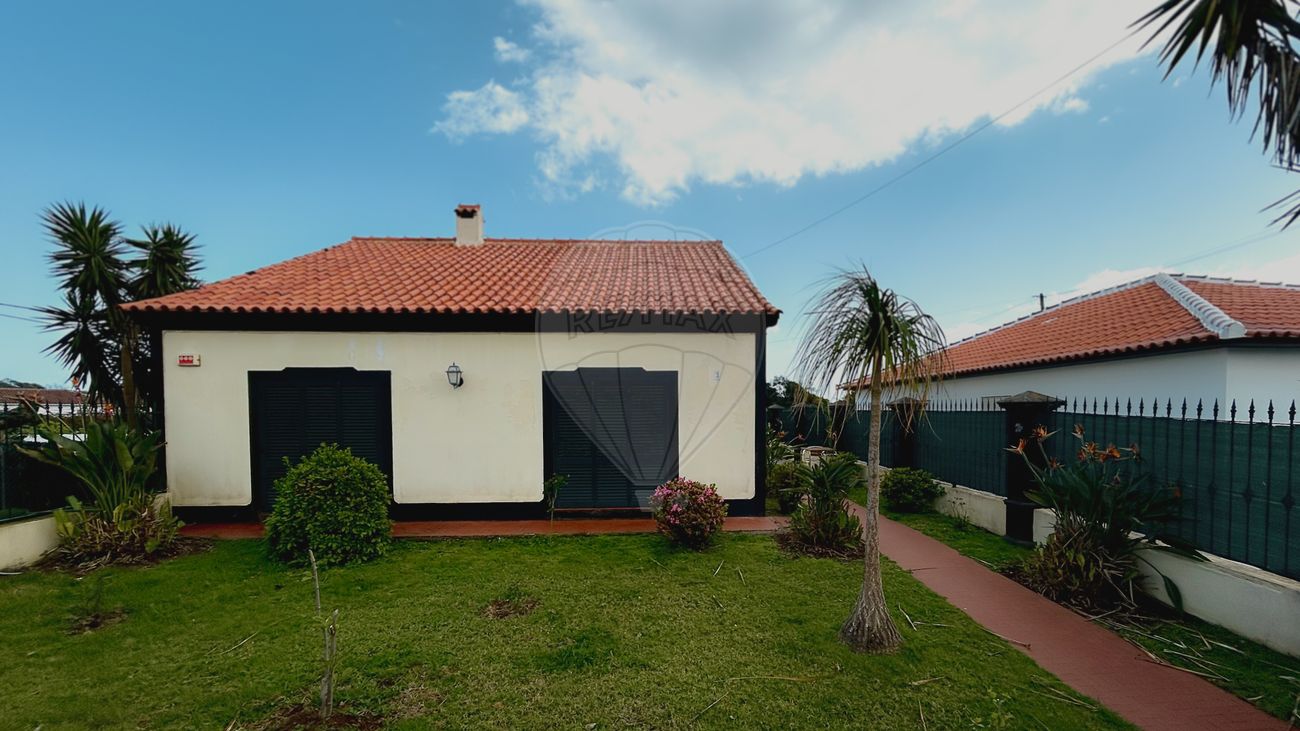 4 bedrooms House in Angra do Heroismo, Portugal No. 35633