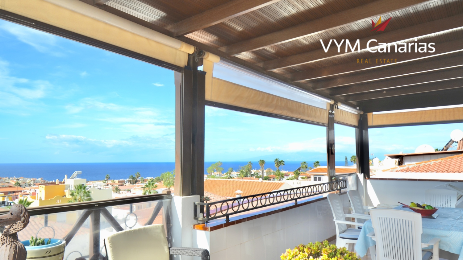 4 chambres Villa à Callao Salvaje, Spain No. 11323