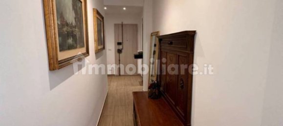 3 Schlafzimmer Wohnung in Genoa, Italy, Nr. 311438 9