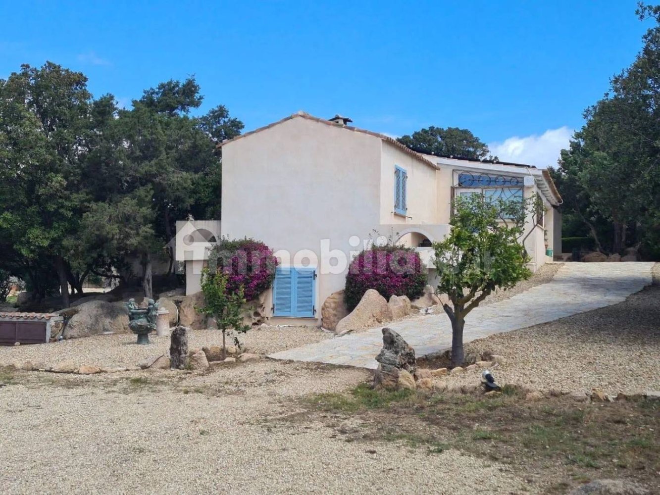 Villa de 8 dormitorios en Arzachena, Italy No. 261706
