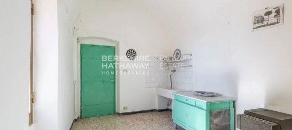 3 Schlafzimmer Haus in Loano, Italy, Nr. 304107 21