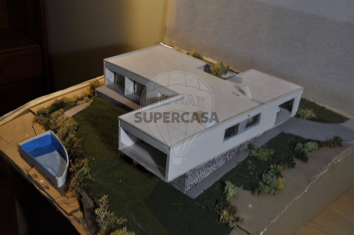 23310m² Land in Alenquer, Portugal No. 321268