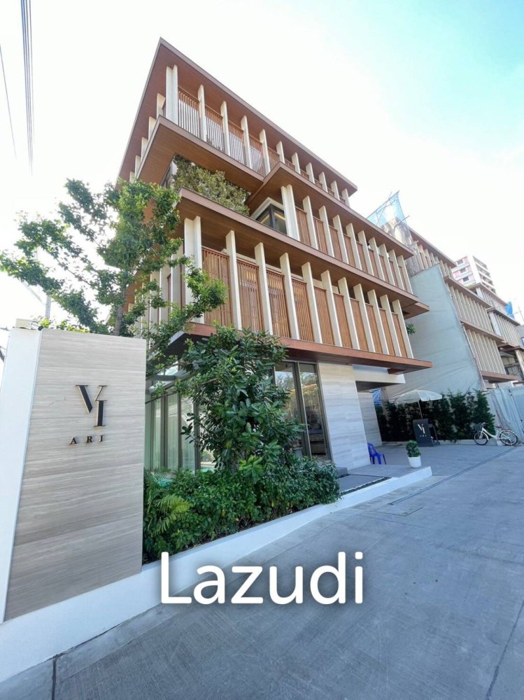 5 bedrooms Cafe / restaurant in Bangkok, Thailand No. 14063