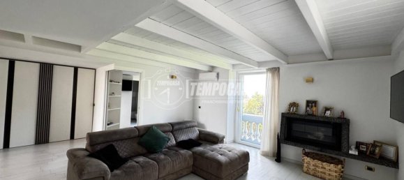 4 Schlafzimmer Wohnung in Naples, Italy, Nr. 9784 9