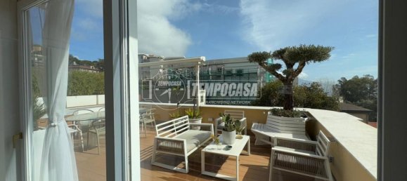 4 Schlafzimmer Wohnung in Naples, Italy, Nr. 9784 7