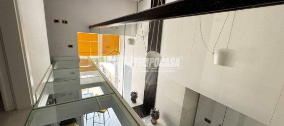 4 Schlafzimmer Wohnung in Naples, Italy, Nr. 9784 19