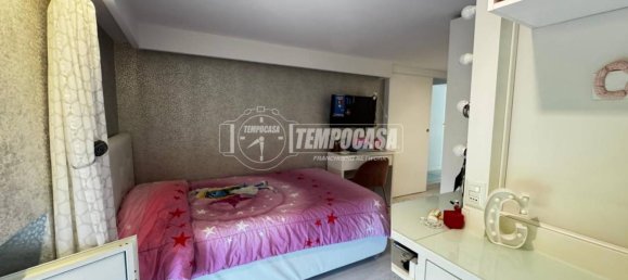 4 Schlafzimmer Wohnung in Naples, Italy, Nr. 9784 24