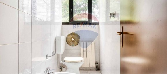 Imóvel comercial de 2 divisões em Busto Arsizio, Italy N.º 58568 18