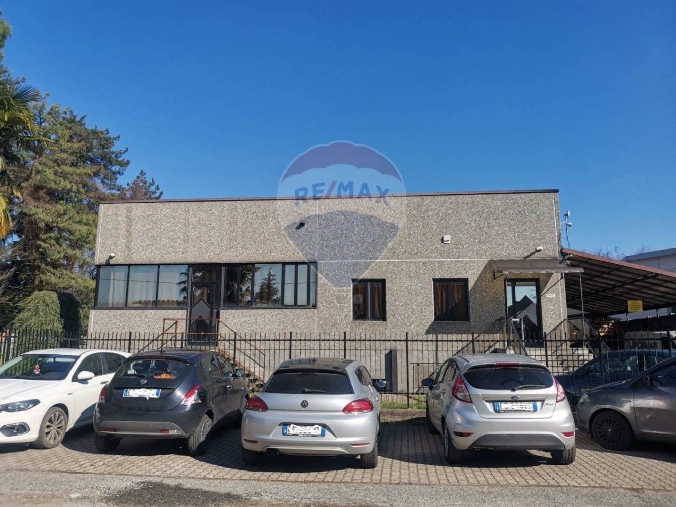 Imóvel comercial de 2 divisões em Busto Arsizio, Italy N.º 58568