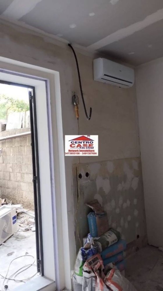 4 bedrooms Villa in Fiumefreddo di Sicilia, Italy No. 320634