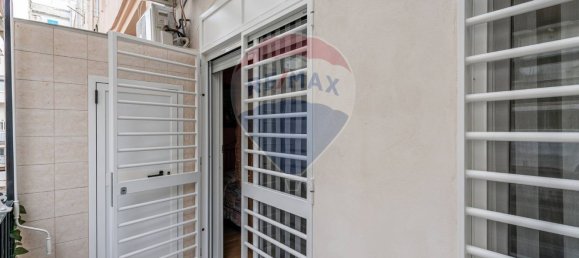 2 bedrooms Apartment in Bari, Italy No. 327973 16