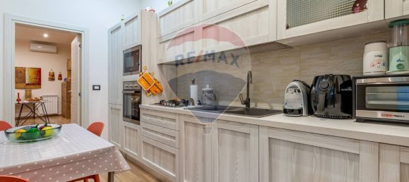 2 bedrooms Apartment in Bari, Italy No. 327973 5