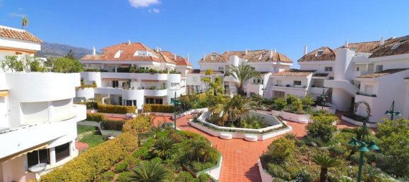 2 bedrooms Penthouse in Marbella, Spain No. 41405 11