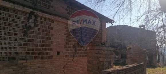 Casa de 4 divisões em Fara Filiorum Petri, Italy N.º 129414 15