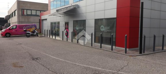 6-Zimmer Lagerhaus in Porto Mantovano, Italy, Nr. 147202 15