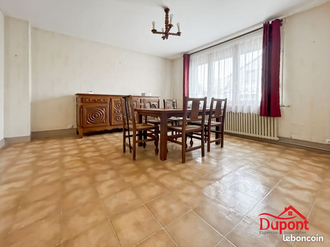 3 bedrooms House in Saint-Quentin, France No. 155808