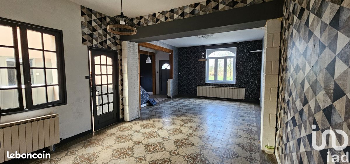 Дом с 6 комнатами в Эн, Франция № 44471