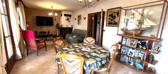 4 bedrooms House in Chambly, France No. 233506 8