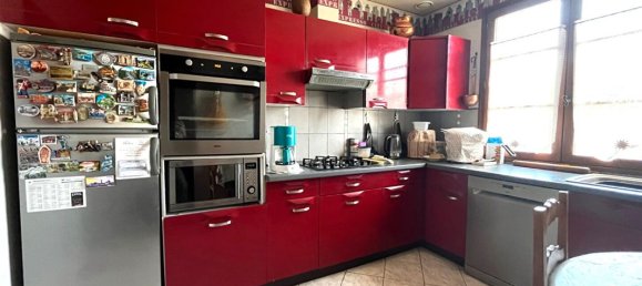 4 bedrooms House in Chambly, France No. 233506 9