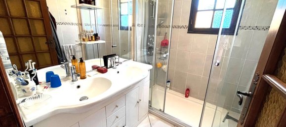 4 bedrooms House in Chambly, France No. 233506 11