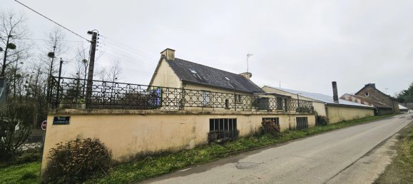 Casa de 4 dormitorios en Callac, France No. 320102 3