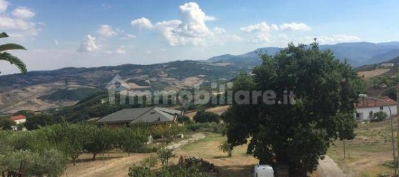 3 Schlafzimmer Haus in Lentella, Italy, Nr. 237200 9