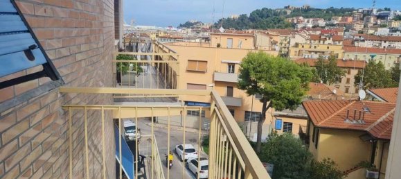 Квартира с 3 комнатами в Анкона, Италия № 154280 2