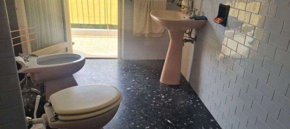 Квартира с 3 комнатами в Анкона, Италия № 154280 21