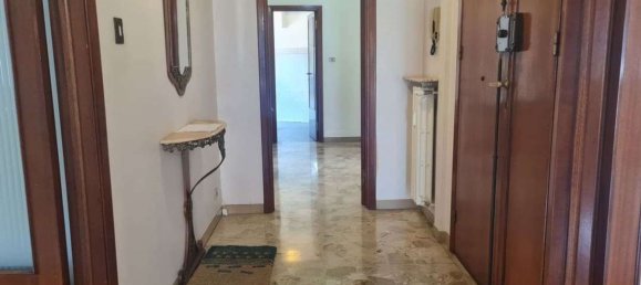 Квартира с 3 комнатами в Анкона, Италия № 154280 8