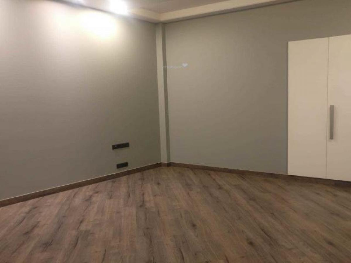 3 bedrooms House in Gurgaon, India No. 22418