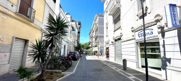 Apartamento de 6 habitaciónes en Pescara, Italy No. 24195 16