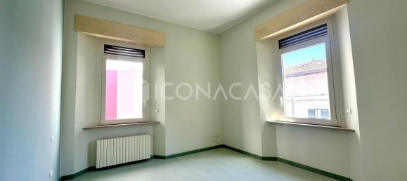 Apartamento de 6 habitaciónes en Pescara, Italy No. 24195 11