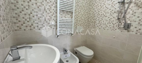 Apartamento de 6 habitaciónes en Pescara, Italy No. 24195 12