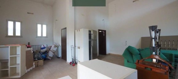 2 rooms Commercial property in Aulla, Italy No. 351329 4