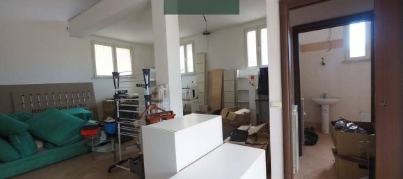 2 rooms Commercial property in Aulla, Italy No. 351329 14